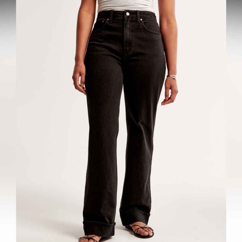 NWOT Abercrombie 90s relaxed Jean